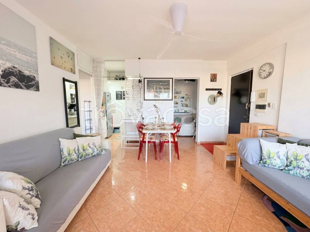 appartamento in vendita a Cerveteri in zona Marina di Cerveteri