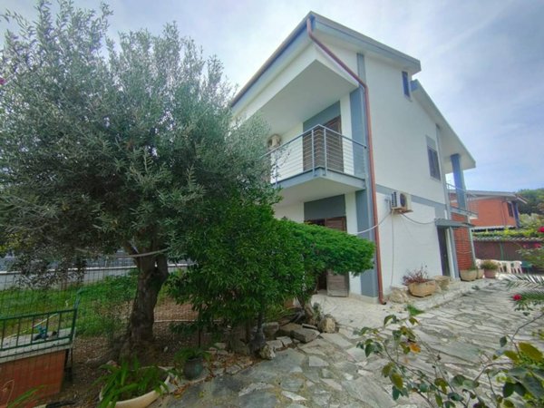 casa indipendente in vendita a Cerveteri in zona Campo di Mare