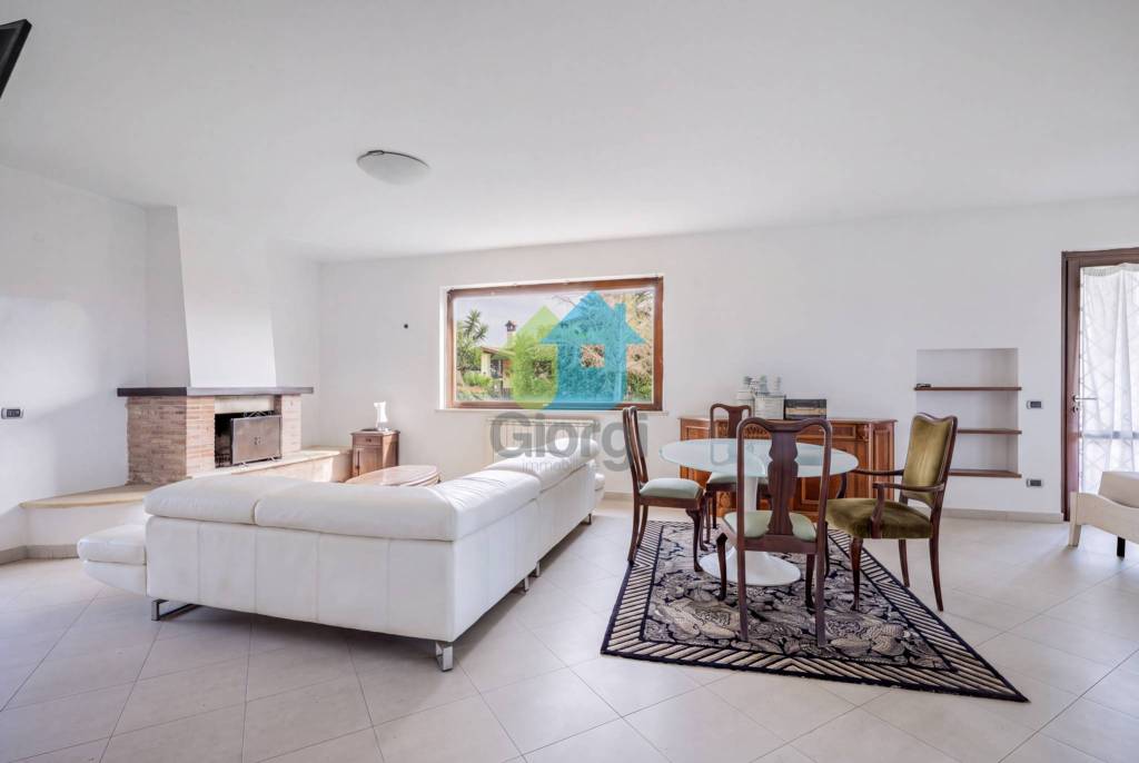 casa indipendente in vendita a Cerveteri in zona Zambra