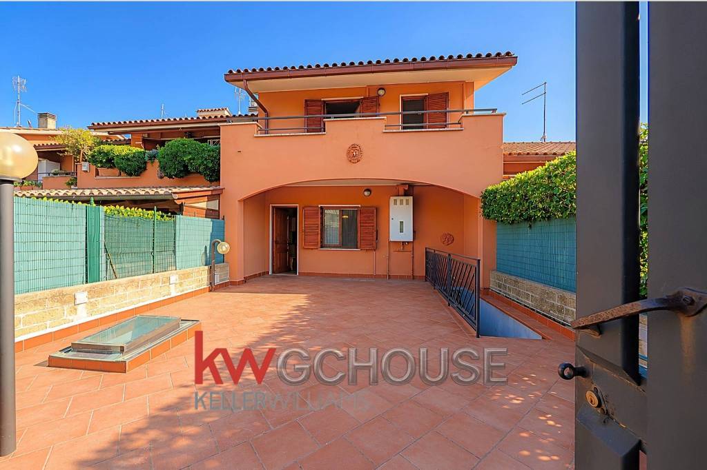 casa indipendente in vendita a Cerveteri in zona Zambra