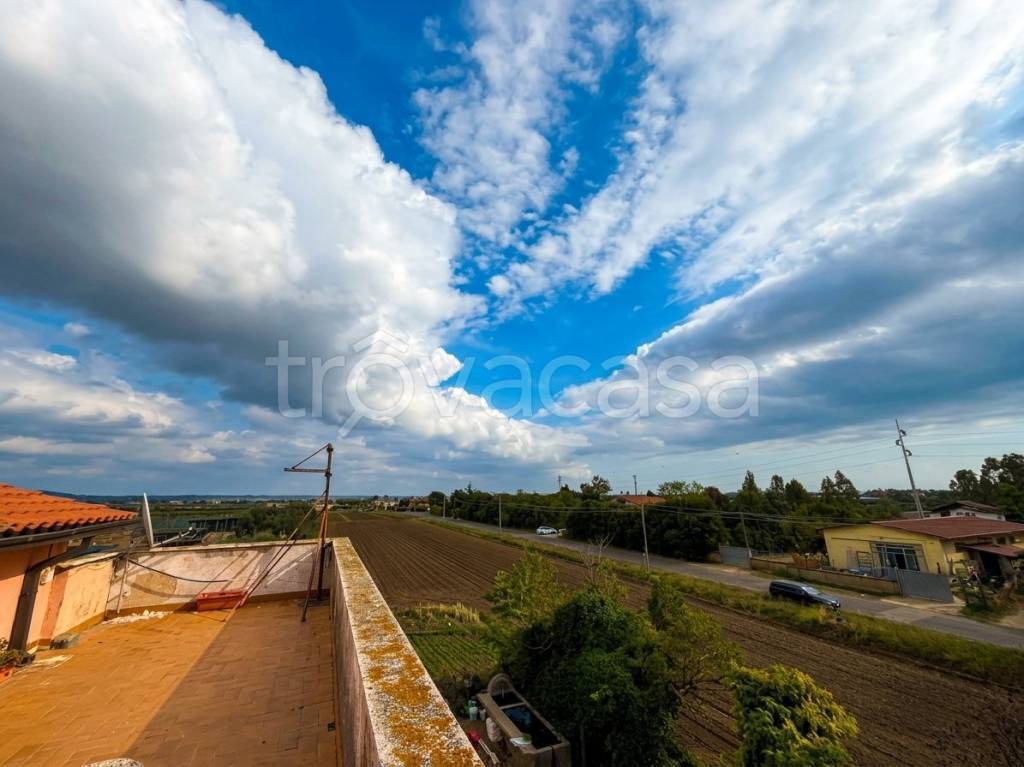 appartamento in vendita a Cerveteri in zona Furbara
