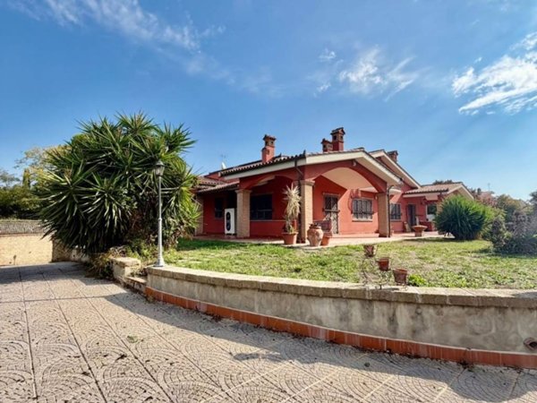 casa indipendente in vendita a Cerveteri