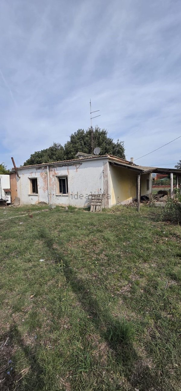 casa indipendente in vendita a Cerveteri in zona Zambra