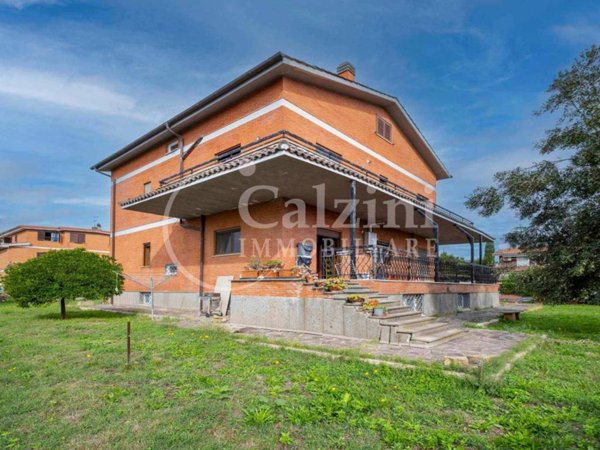 casa indipendente in vendita a Cerveteri in zona Valcanneto