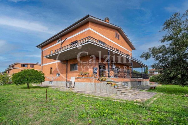 casa indipendente in vendita a Cerveteri in zona Valcanneto