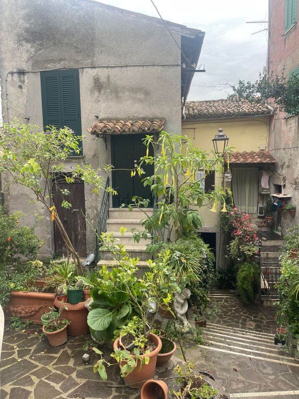 appartamento in vendita a Cineto Romano