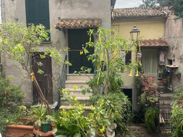 appartamento in vendita a Cineto Romano