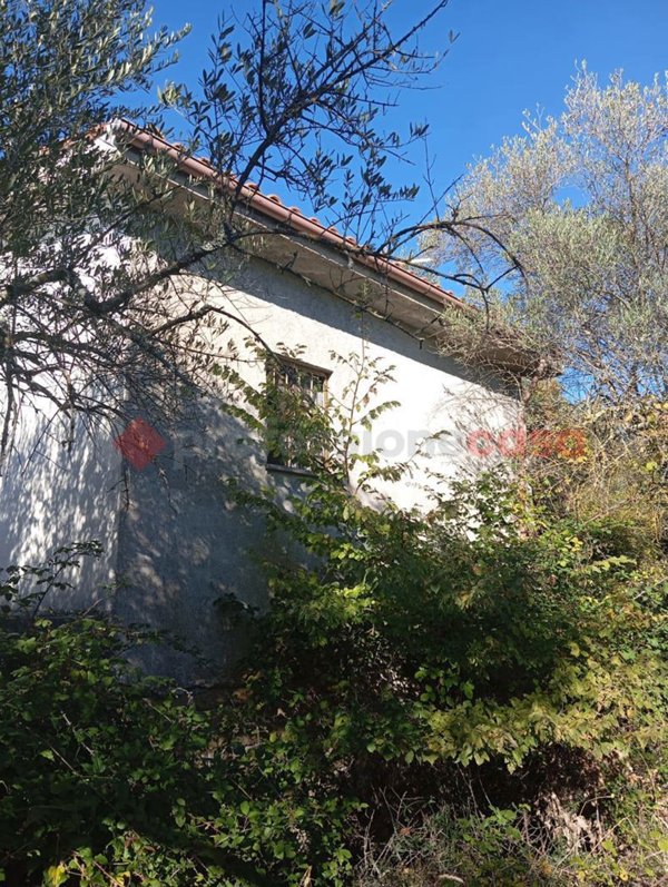 casa indipendente in vendita a Cineto Romano