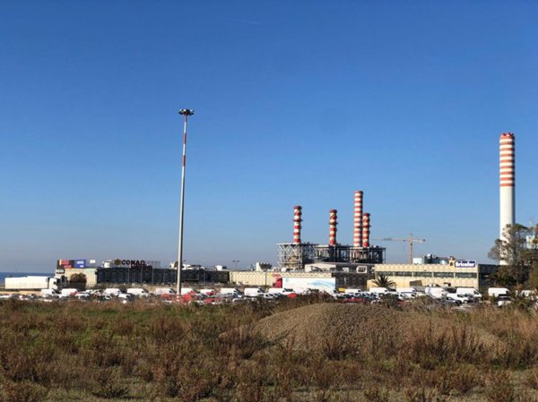 negozio in vendita a Civitavecchia in zona Aurelia