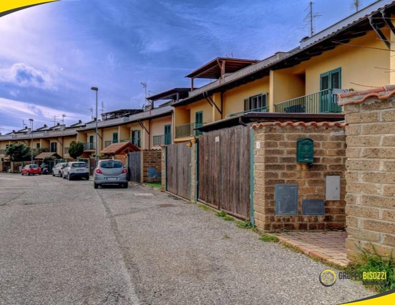 casa indipendente in vendita a Civitavecchia
