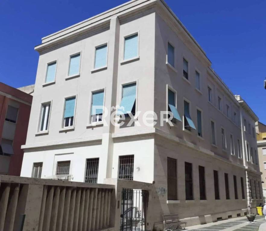 locale di sgombero in vendita a Civitavecchia