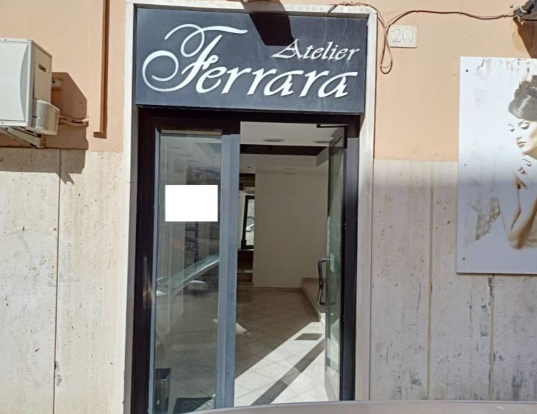 locale commerciale in vendita a Civitavecchia