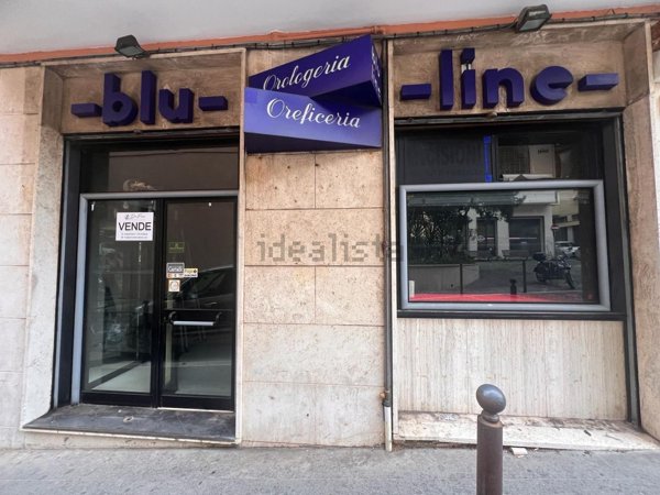 locale commerciale in vendita a Civitavecchia