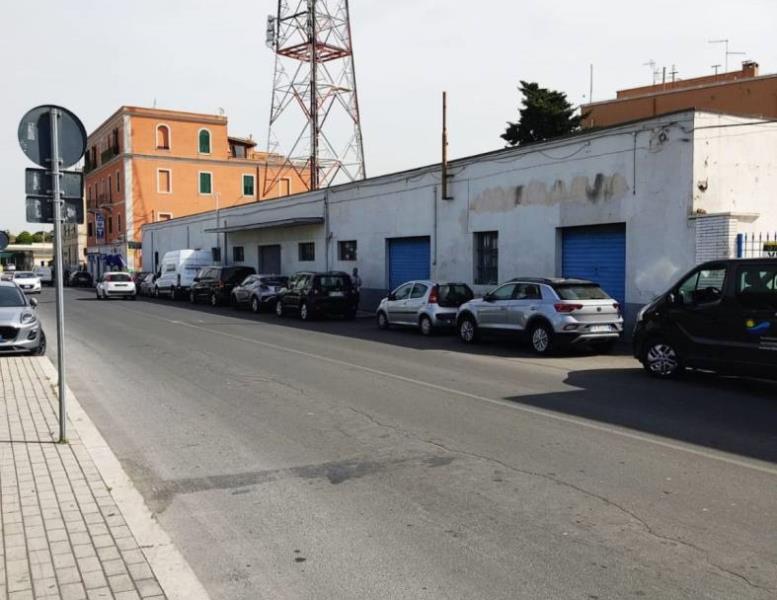 locale commerciale in vendita a Civitavecchia