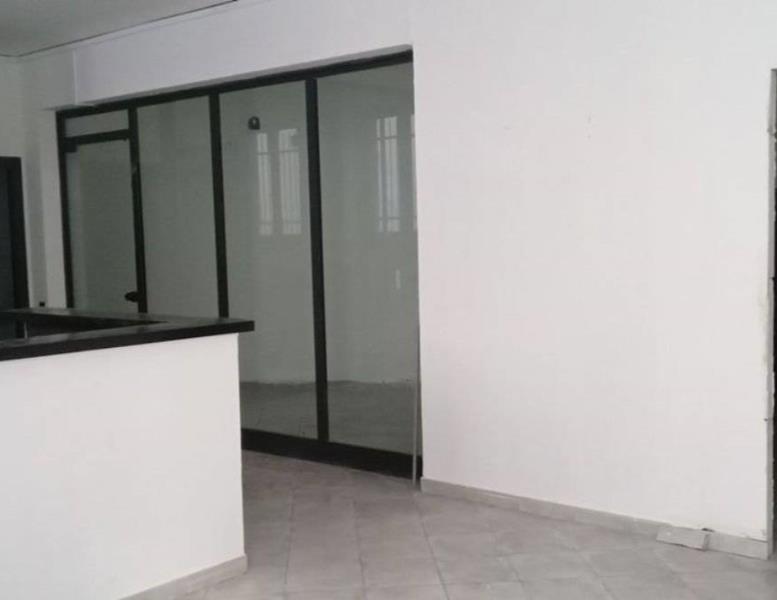 locale commerciale in vendita a Civitavecchia