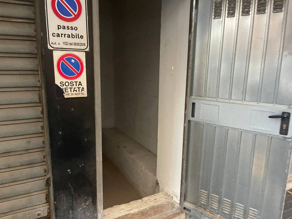 locale commerciale in vendita a Civitavecchia