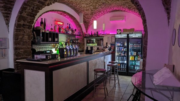 negozio in vendita a Civitavecchia
