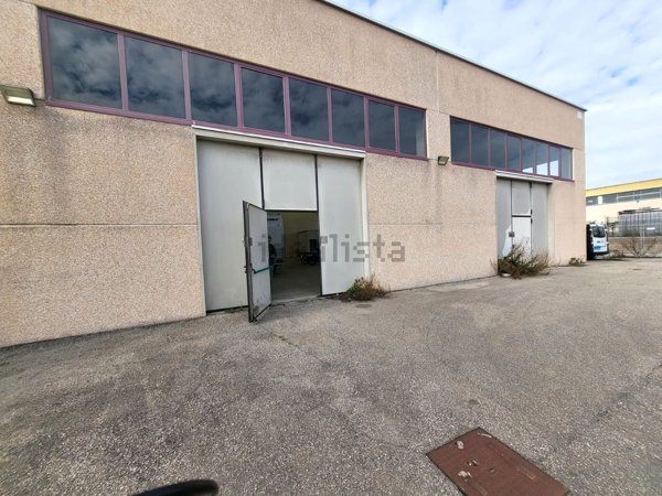 ufficio in vendita a Civitavecchia in zona Aurelia