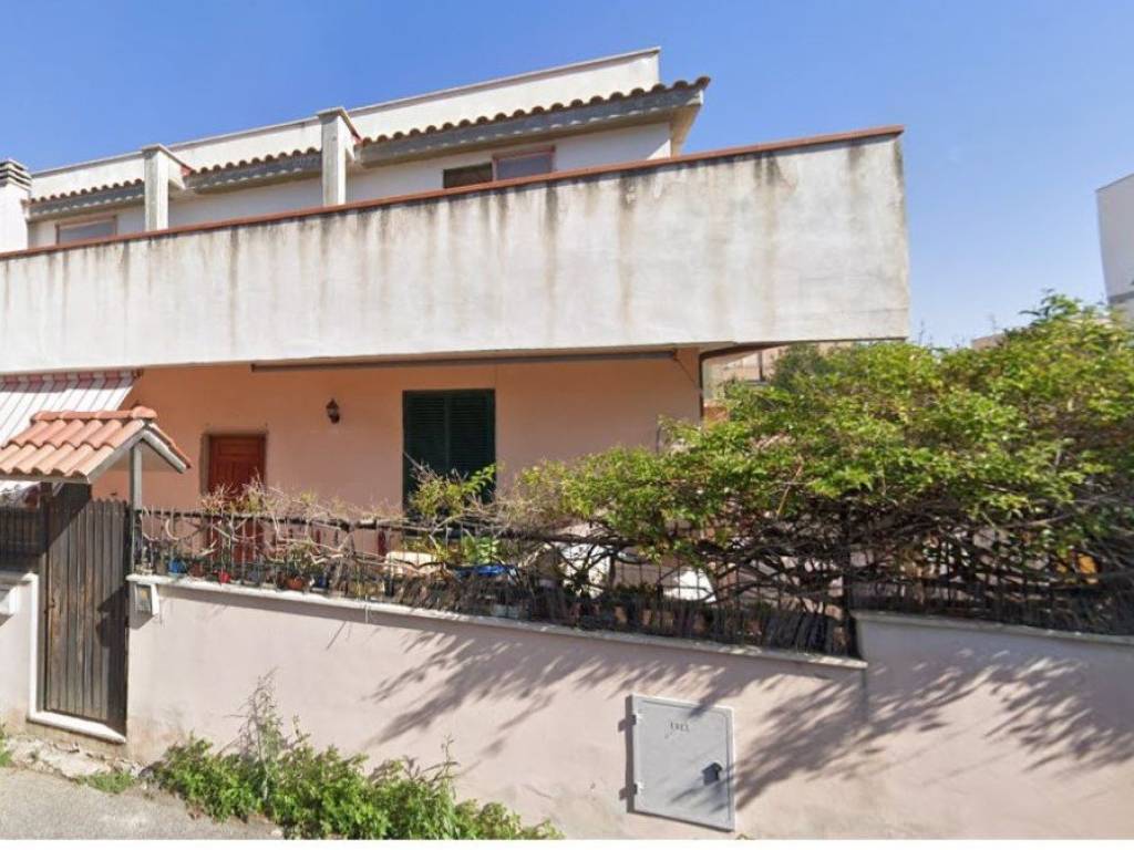 casa indipendente in vendita a Civitavecchia