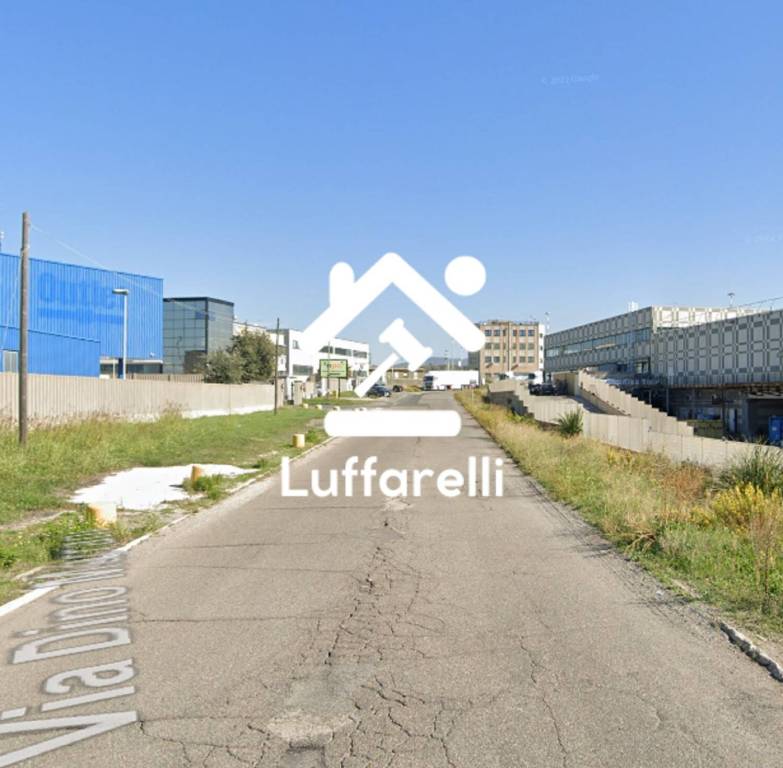 locale commerciale in vendita a Civitavecchia