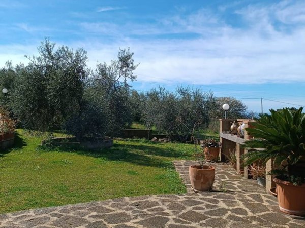 casa indipendente in vendita a Civitavecchia