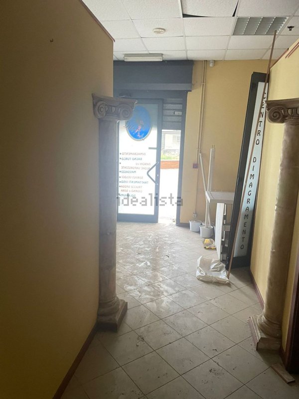 locale commerciale in vendita a Civitavecchia