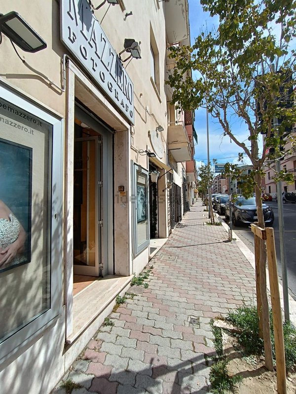 locale commerciale in vendita a Civitavecchia