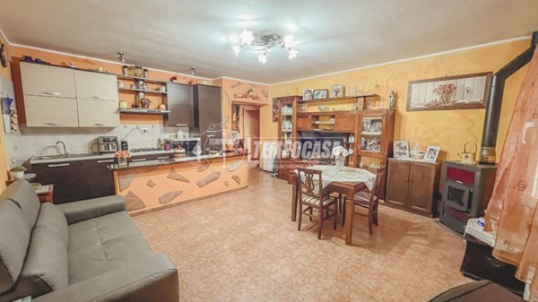 casa indipendente in vendita a Civitavecchia
