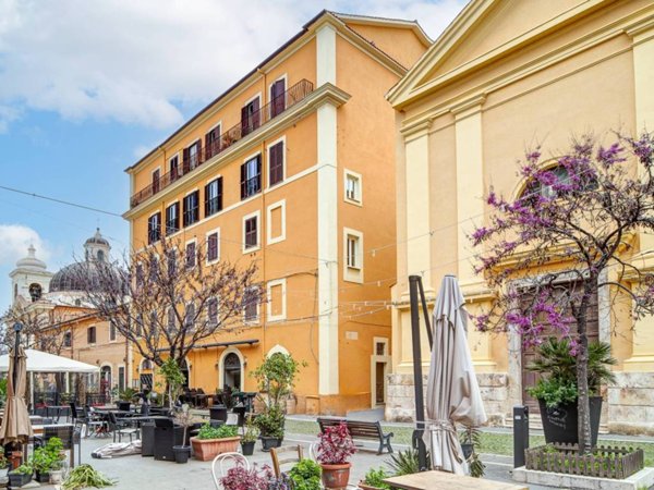 intera palazzina in vendita a Civitavecchia