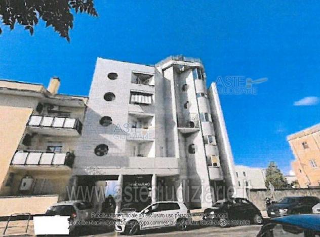 negozio in vendita a Civitavecchia