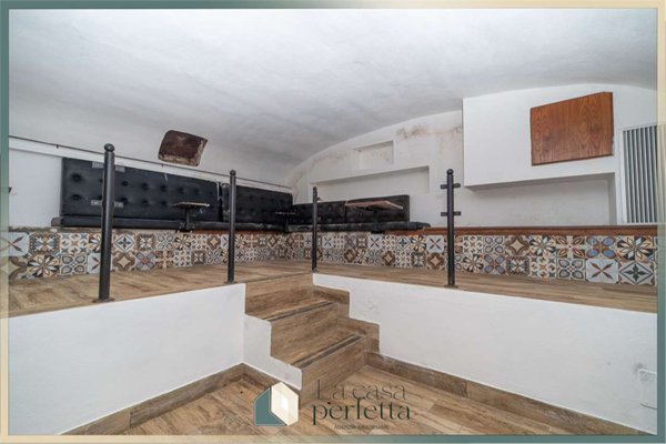 locale commerciale in vendita a Civitavecchia