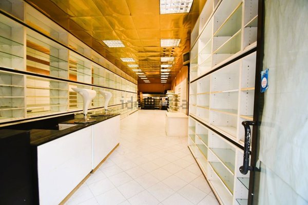 locale commerciale in vendita a Civitavecchia