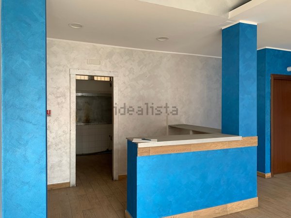 locale commerciale in vendita a Civitavecchia