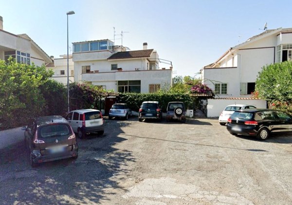casa indipendente in vendita a Civitavecchia