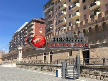 negozio in vendita a Civitavecchia