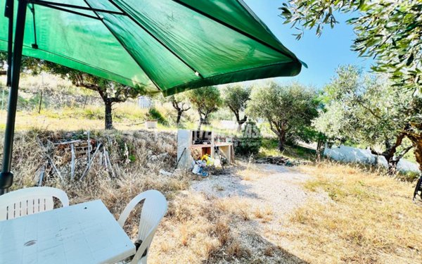 locale di sgombero in vendita a Civitavecchia