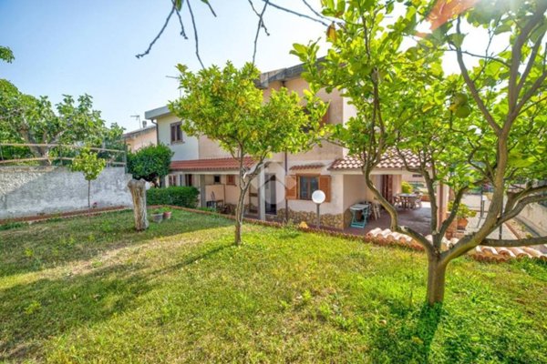 casa indipendente in vendita a Civitavecchia