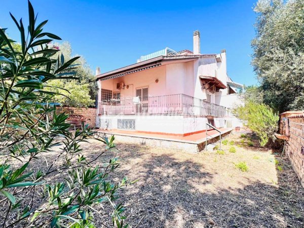 casa indipendente in vendita a Civitavecchia