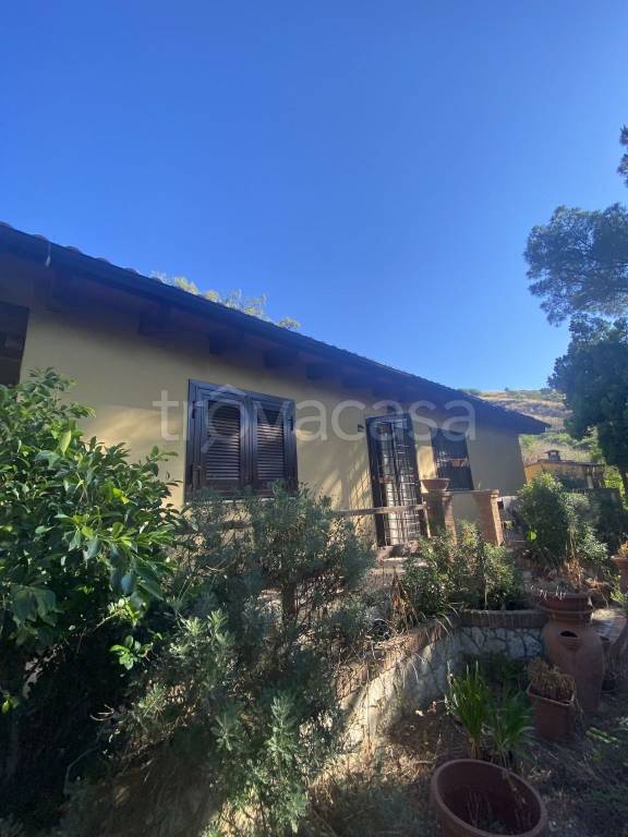 casa indipendente in vendita a Civitavecchia