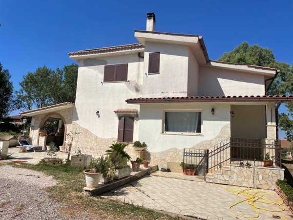 casa indipendente in vendita a Civitavecchia in zona Aurelia