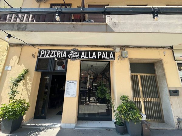 negozio in vendita a Civitavecchia