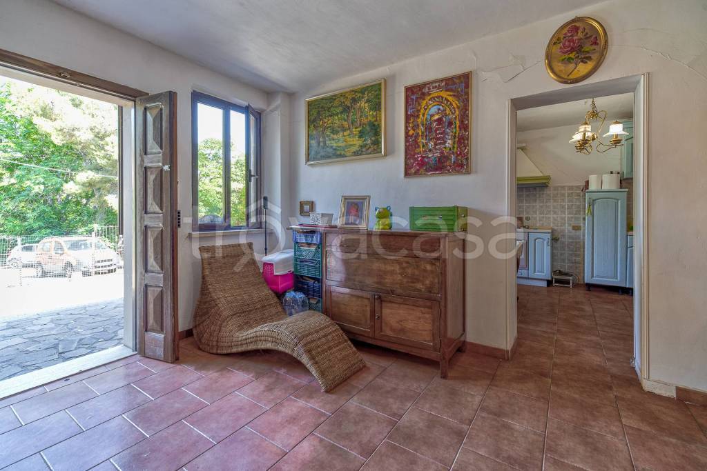 casa indipendente in vendita a Civitavecchia