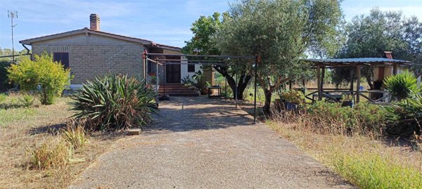 appartamento in vendita a Civitavecchia in zona Aurelia