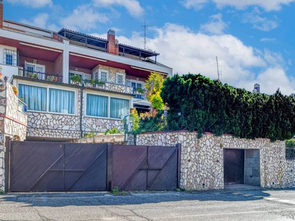 casa indipendente in vendita a Civitavecchia