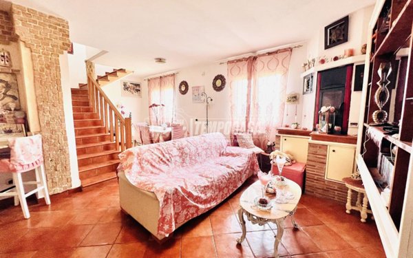 casa indipendente in vendita a Civitavecchia