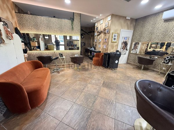 locale commerciale in vendita a Civitavecchia