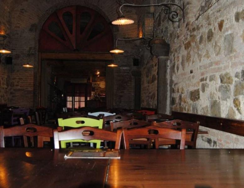 locale commerciale in vendita a Civitavecchia