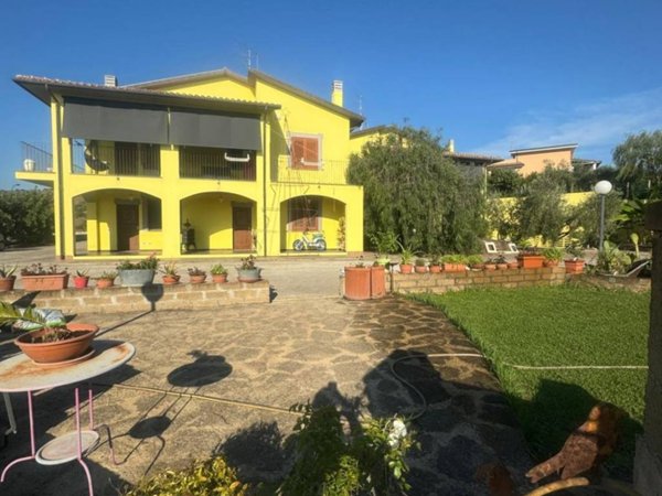 casa indipendente in vendita a Civitavecchia