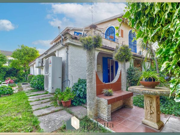 casa indipendente in vendita a Civitavecchia