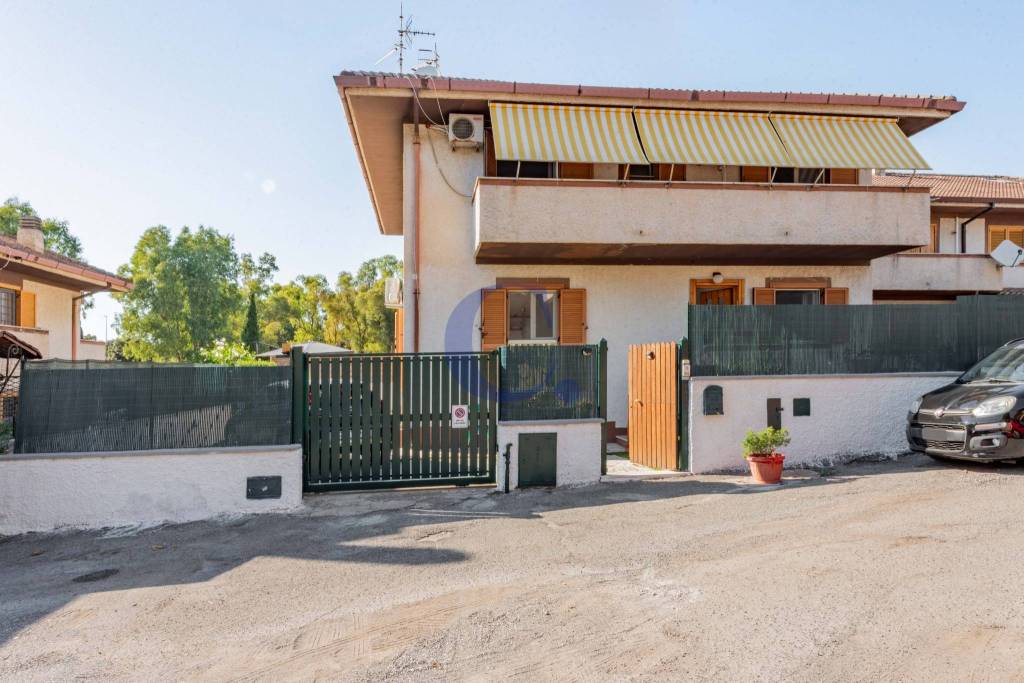 casa indipendente in vendita a Civitavecchia